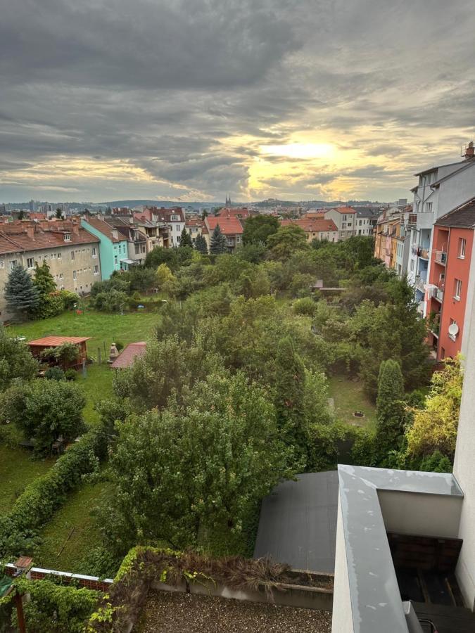 Apartments Spacilova Nearly Center Komarov Exterior foto